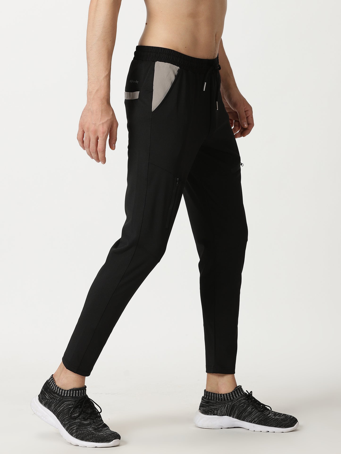 Liners Trackpants- Black