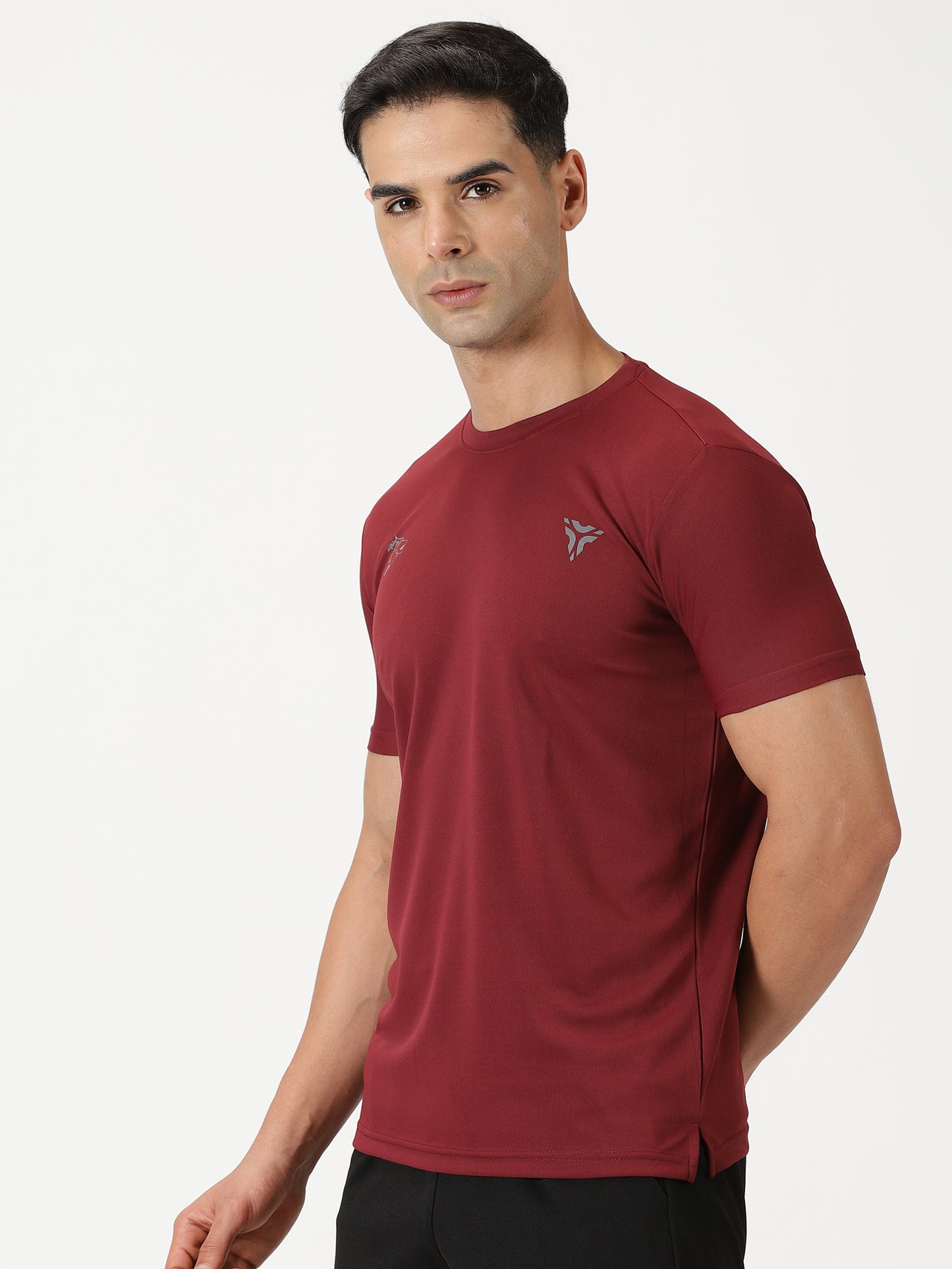 Dot Knit T-shirt with Reflective Wolf Print- Maroon