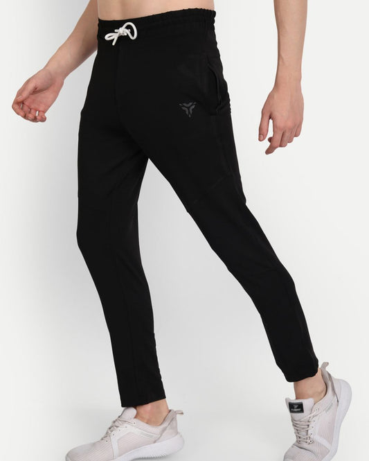 Strive Trackpants- Flare Black