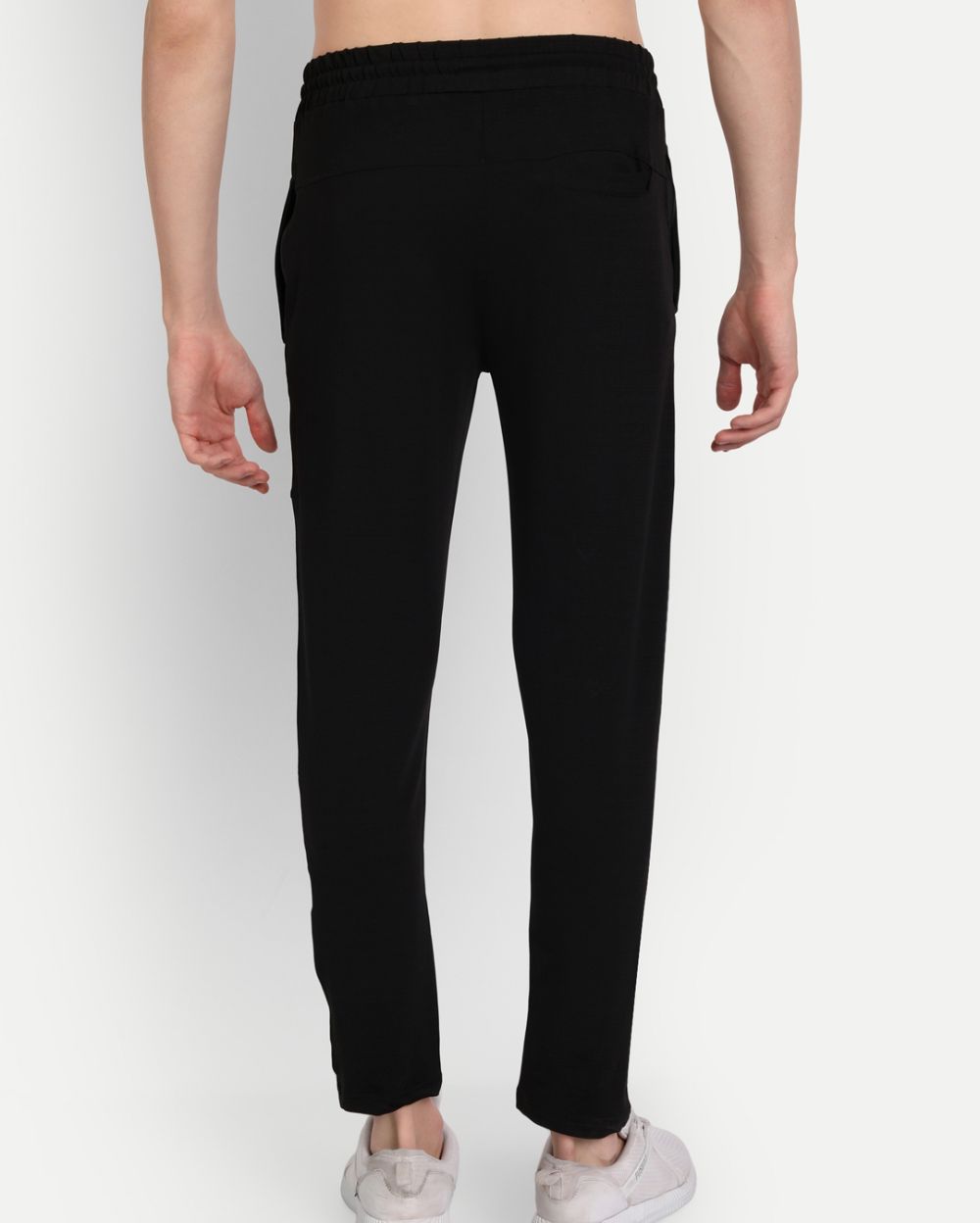 Strive Trackpants- Flare Black